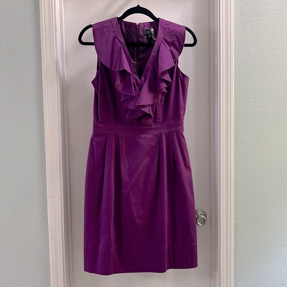 Tahari Dresses & Skirts - Tahari Size 6 Purple Ruffled Front Dress